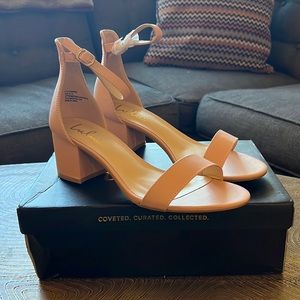 NEW STILL IN BOX WITH TAGS 💞 Lulu’s Harper Almond Stacked Ankle Strap Heels 8.5
